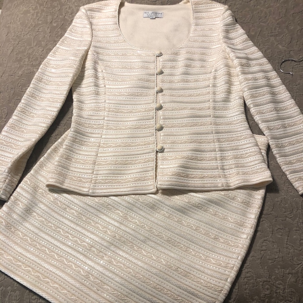 St. John Evening by Marie Gray suit